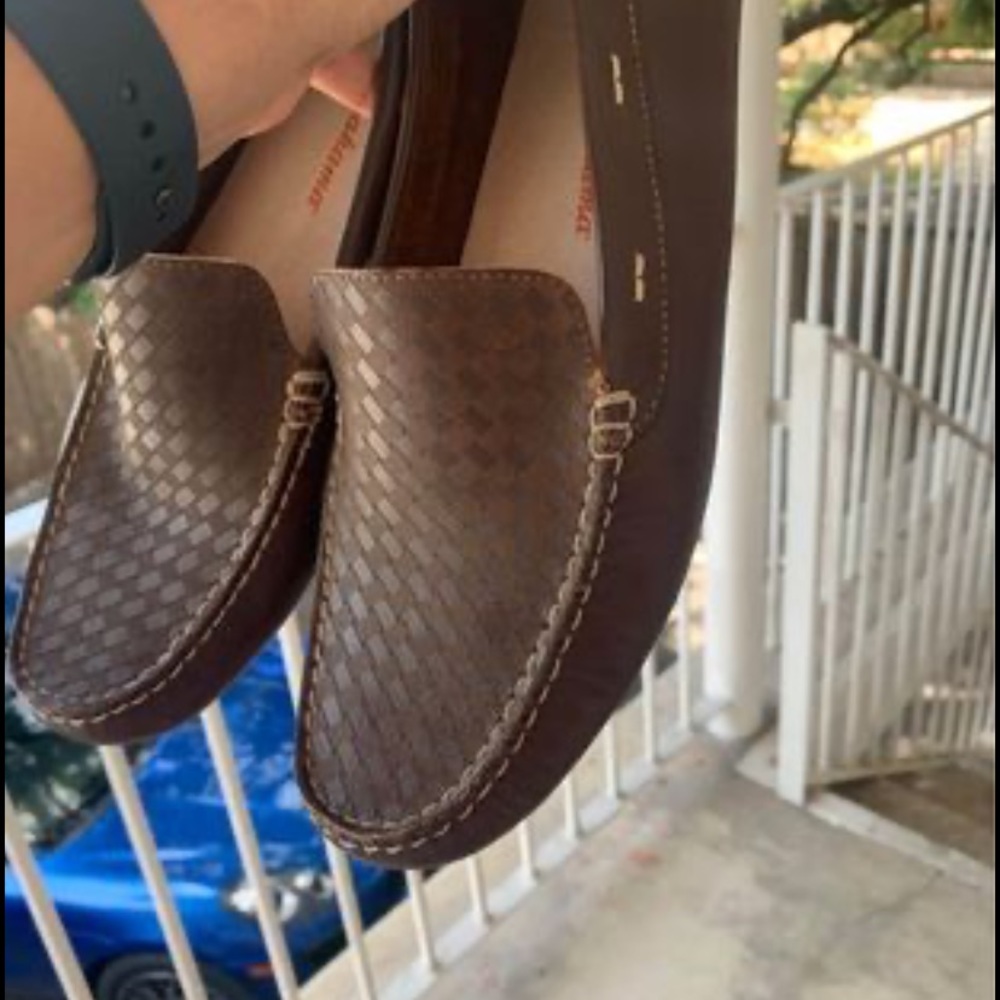Tommy Bahamas Loafers sz 9 | like new | dress shoes